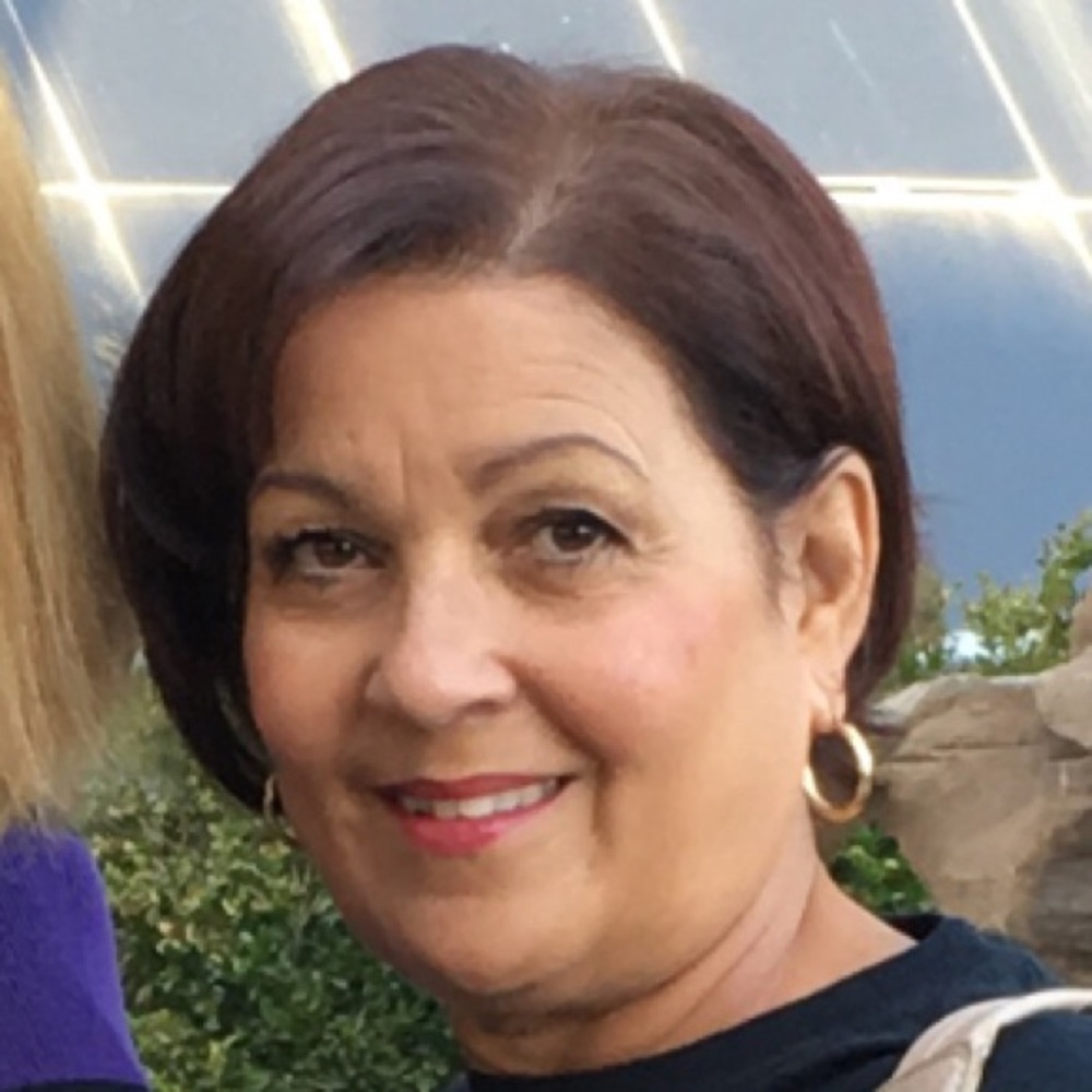 Meet your Posher, Sandy